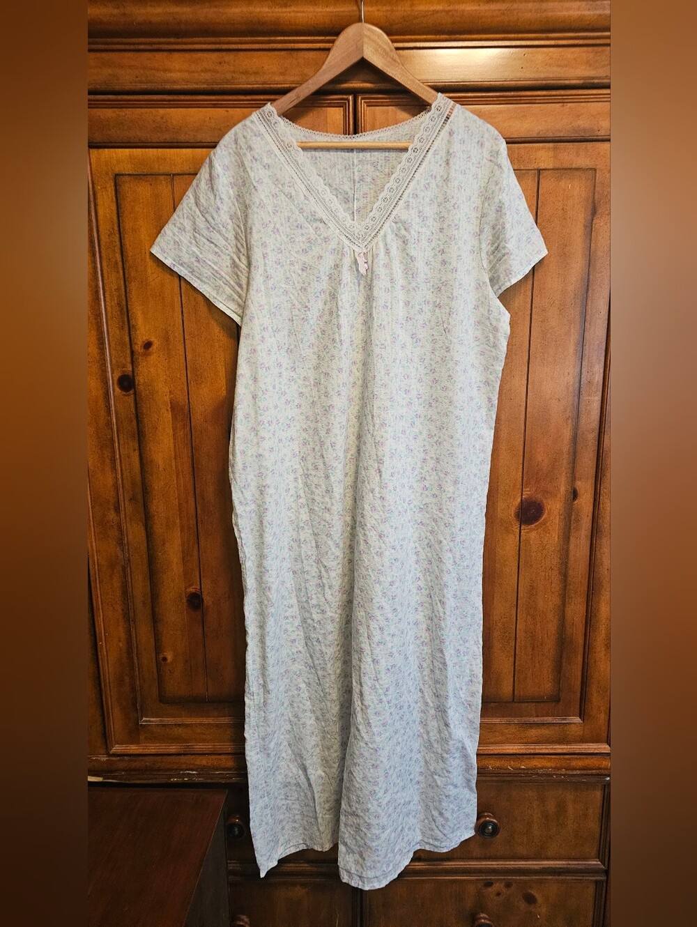Vintage-Style Floral Lace-Trim Maxi Nightgown Pastel Cottagecore V-Neck Thin